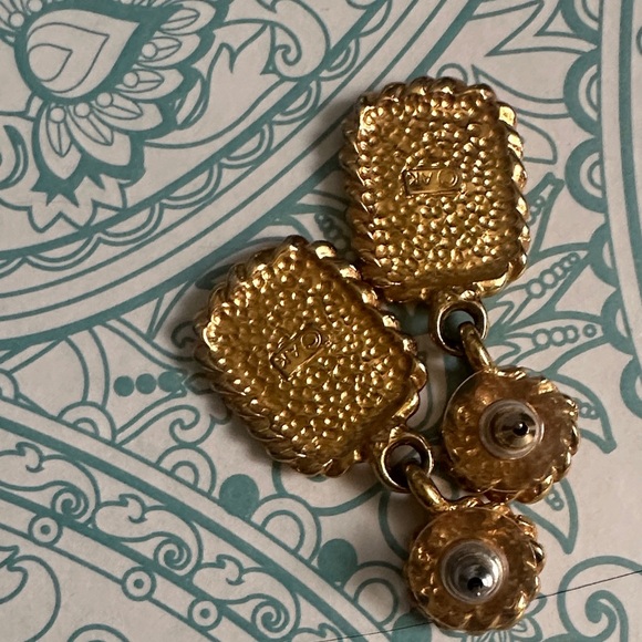VTG Anne Klein  Gold and Black Earrings - Picture 2 of 2